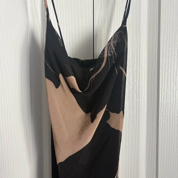 Windsor Black and Tan Floral Maxi Dress - Picture 2 of 5